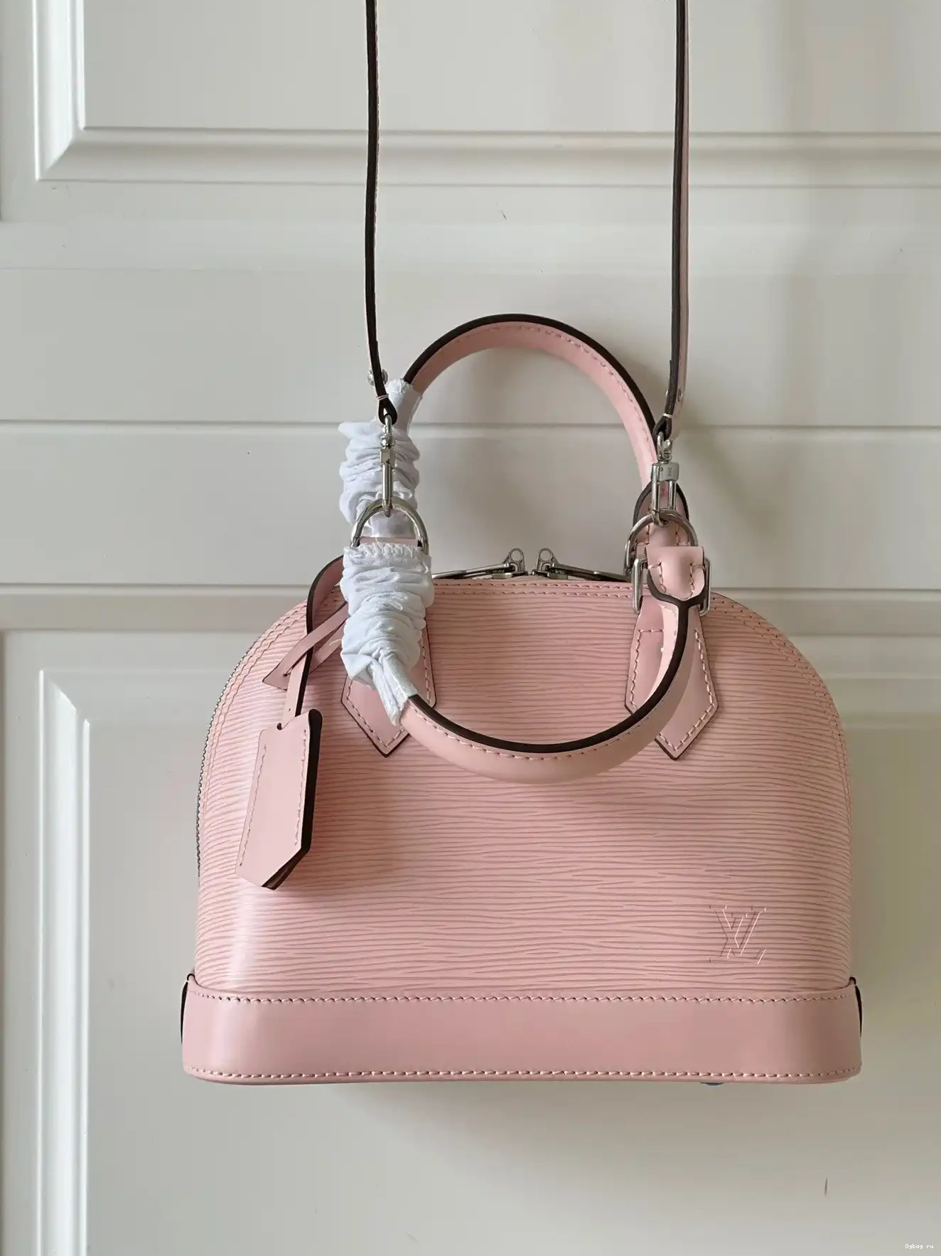 VUITTON LOUIS ALMA BB 0626